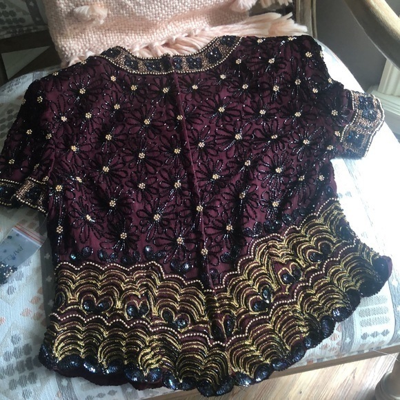PAPELL boutique Size M wine colored top with heavy gold and black‎ beading NWT - Picture 7 of 9